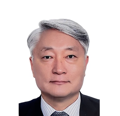 Professor Douil Kim