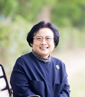 Rev Professor Unha Chai